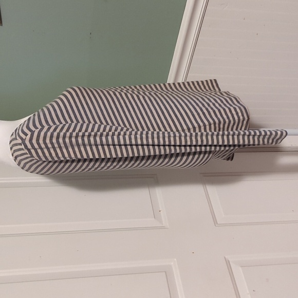 CAbi Long Sleeve Striped Cold Shoulder Top Medium - Picture 4 of 11